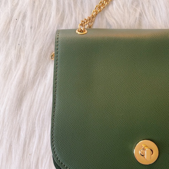 Purse - Picture 2 of 3